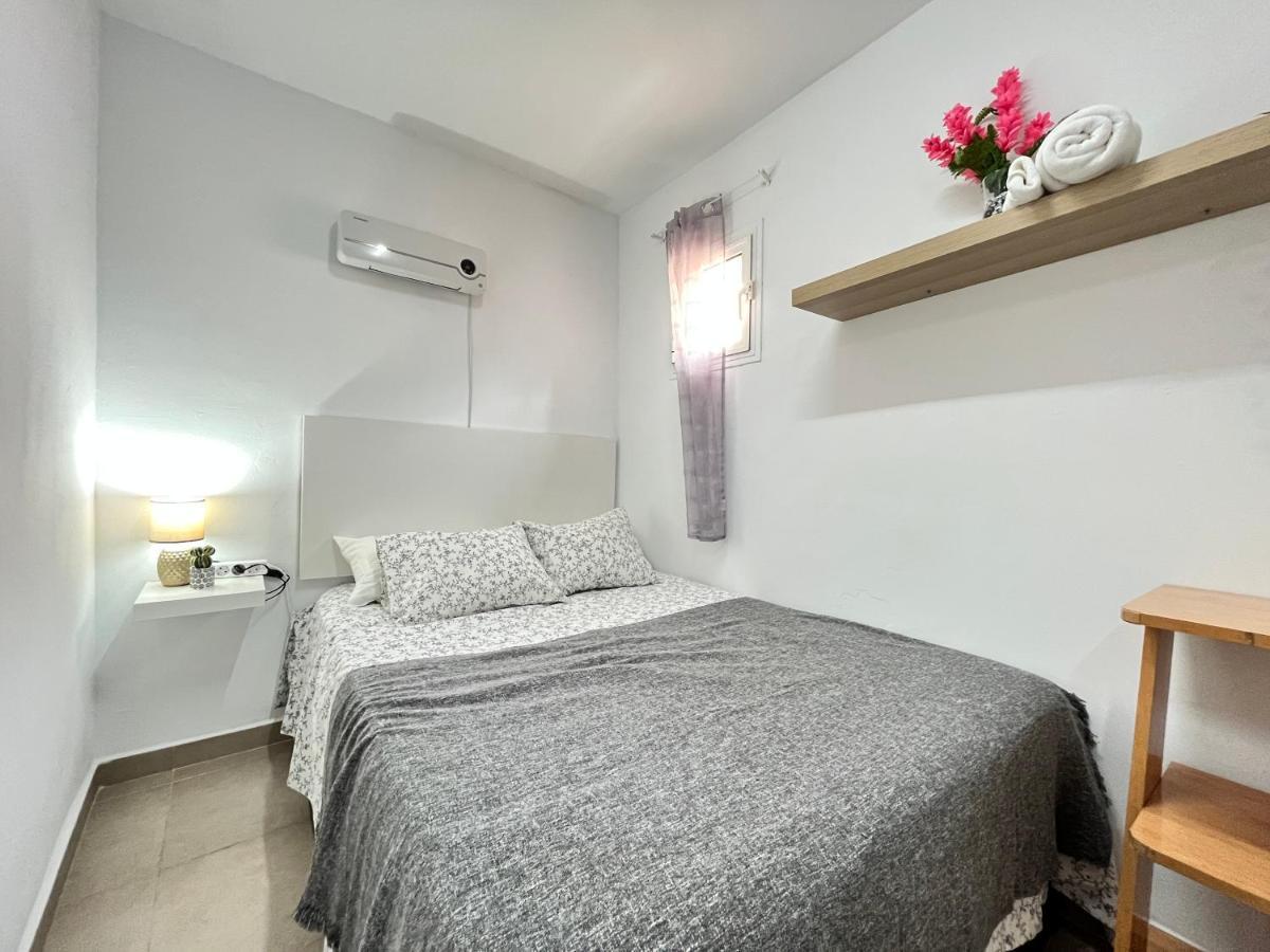 Estudio Acogedor Amparo Temporal Madrid Bagian luar foto